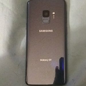 Samsung Galaxy S9 phone